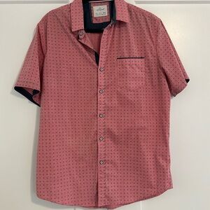 Short sleeve button down